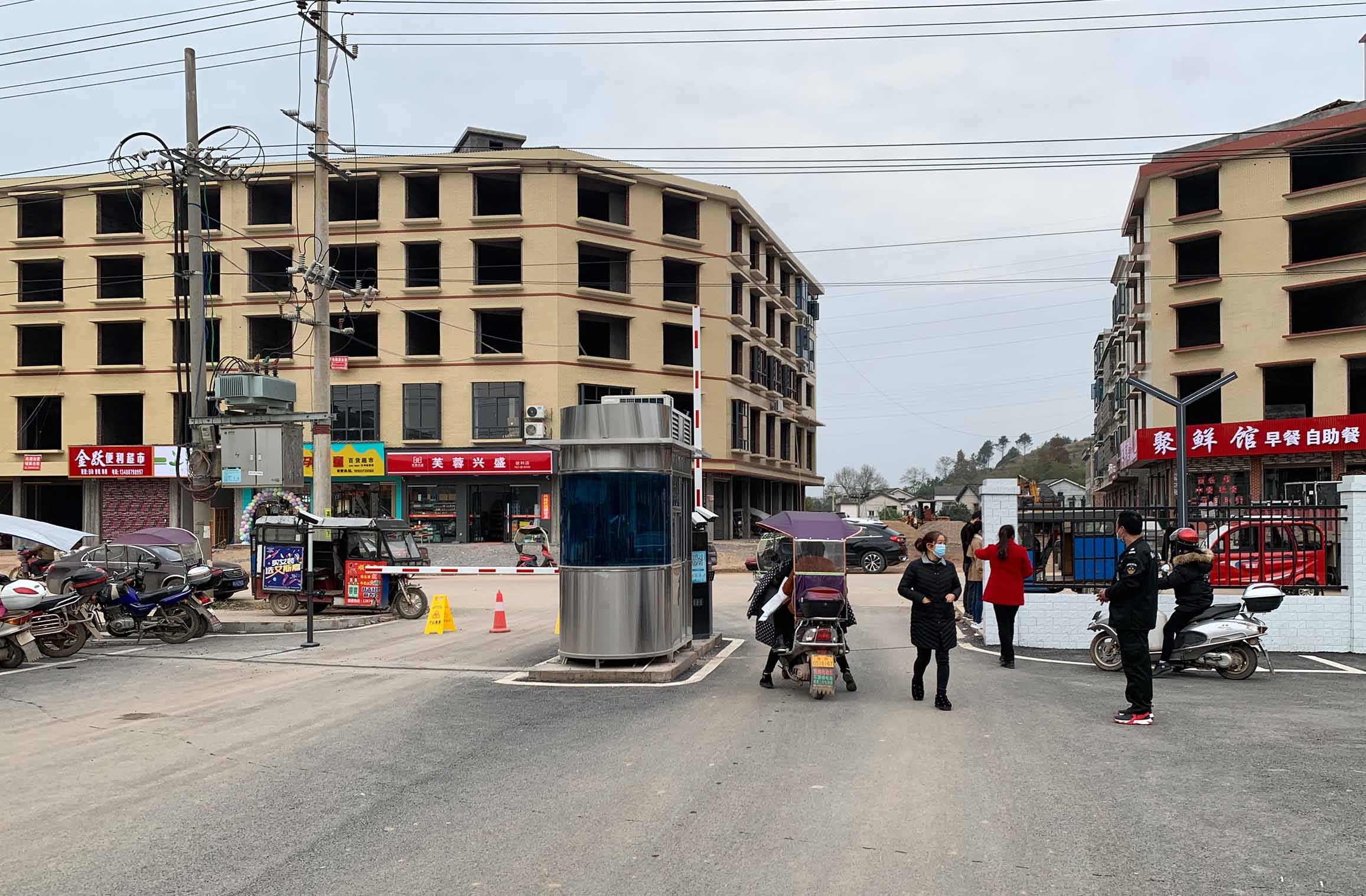 長(zhǎng)沙雷隆智能科技有限公司_長(zhǎng)沙車牌自動(dòng)識(shí)別系統(tǒng)|長(zhǎng)沙停車場(chǎng)管理系統(tǒng)|車牌識(shí)別系統(tǒng)|車牌識(shí)別一體機(jī)|人行通道閘|智能通道閘|停車收費(fèi)系統(tǒng)|智能門禁系統(tǒng)